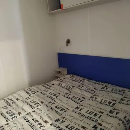 בקתה Mobile Saint-Christol-lès-Alès